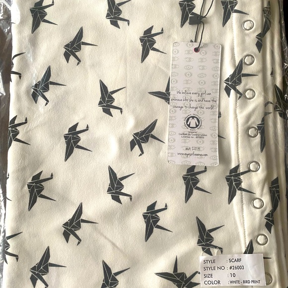 Veena Organic Infinity Scarf - Picture 1 of 1